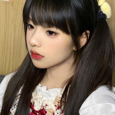 真人照片女,捕捉校园女生的美丽瞬间